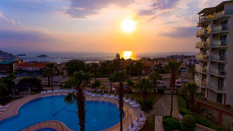 Odelia Resort Hotel Кушадасы Экстерьер фото